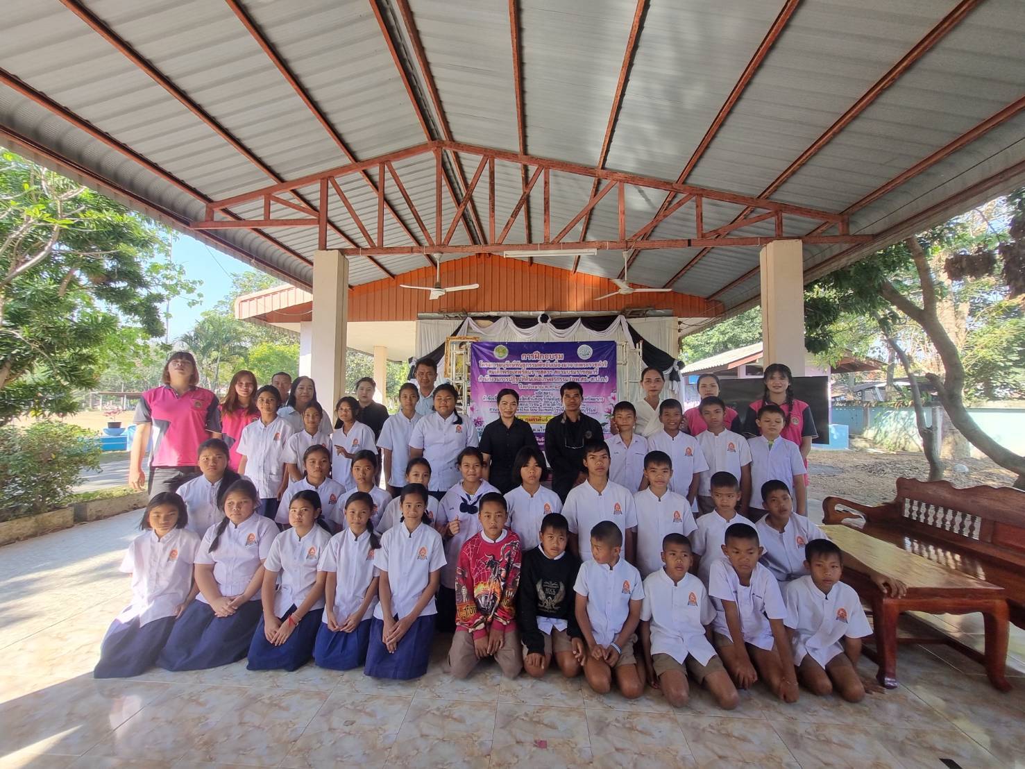 title - วันที่ 5-6 กุมภาพันธ์ 2569 นายประเสริฐ กาญจนเกียรติกุล ปฏิรูปที่ดินจังหวัดบุรีรัมย์ มอบหมายให้นายฐาปกรณ์ วงค์นก เจ้าหน้าที่ปฏิรูปที่ดิน ดำเนินการฝึกอบรมโครงการอนุรักษ์พันธุกรรมพืช อันเนื่องมาจากพระราชดำริสมเด็จพระเทพรัตนราชสุดาฯ สยามบรมราชกุมารี (อพ.สธ.) ปีงบประมาณ พ.ศ. 2569 จำนวน 2 โรงเรียน